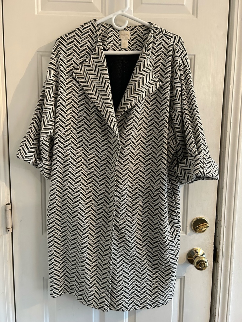 Chico's Black and White Chevron Knit Open Front Jacket